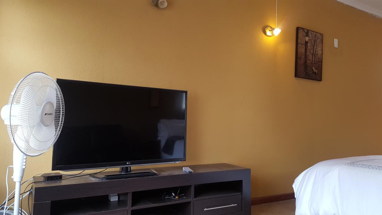 Let Us Accomodation Іст-Лондон Екстер'єр фото
